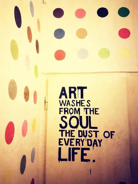 Art Hole Hostel Prague