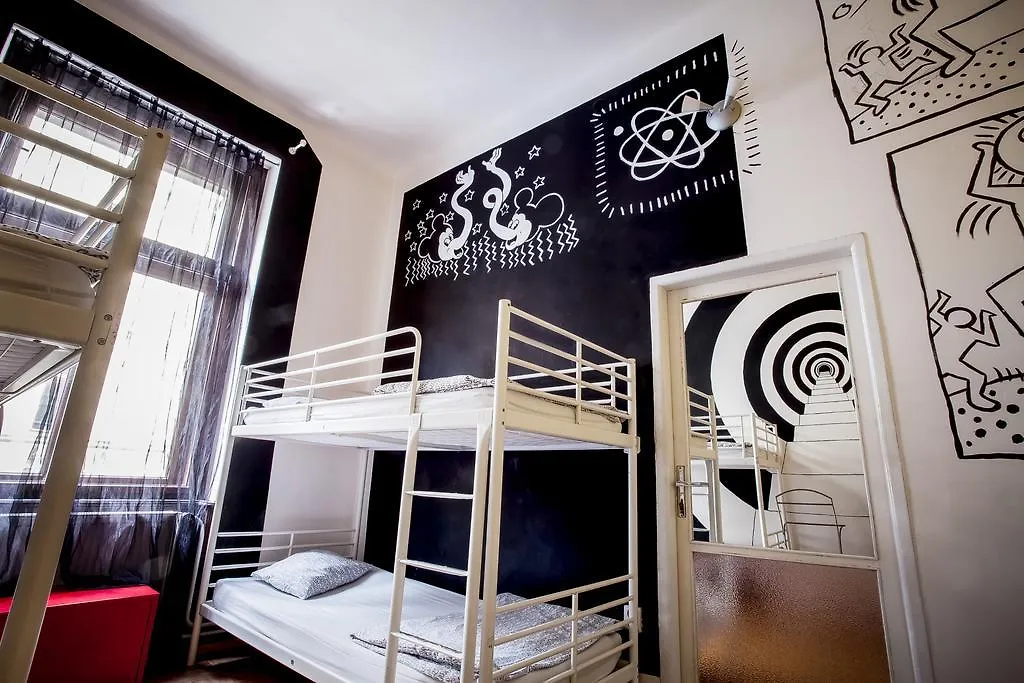 Art Hole Hostel Praga